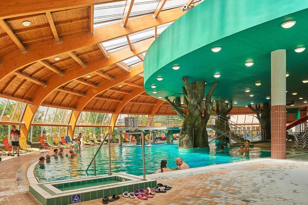 Hungarospa Thermal Camping Mobilhaz Hajduszoboszlo Luaran gambar